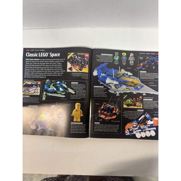 The LEGO Book New Edition With Exclusive LEGO Brick Written by Daniel Lipkowitz - Picture 2 of 6